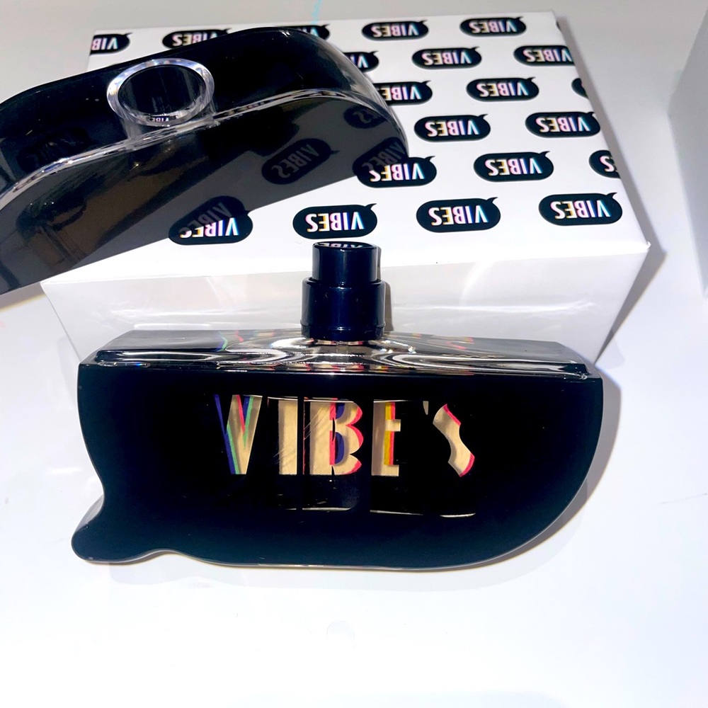 Brand New Kimoji Vibes KKW Fragrance for women